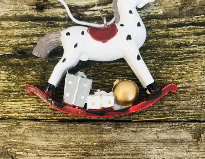 Cal hobby decorativ pentru agățat cu cadouri