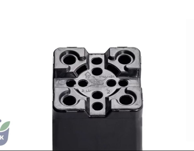 Ghiveci de flori din plastic pătrat 2l, 11 x 21,5 cm